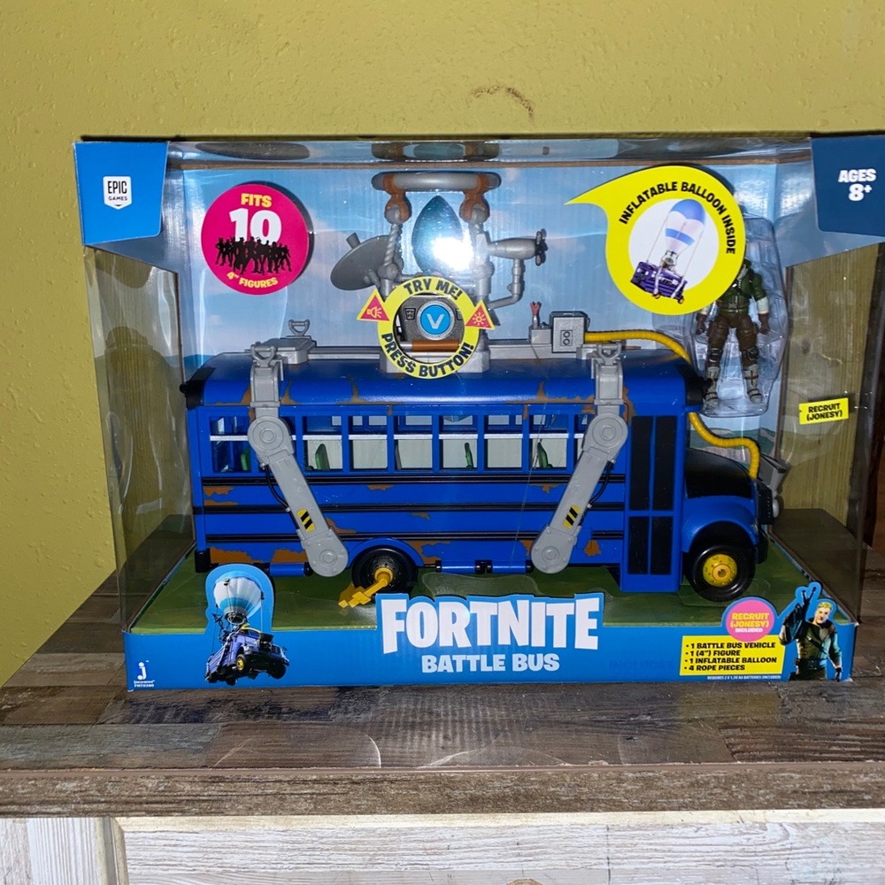 Fortnite Batlle Bus